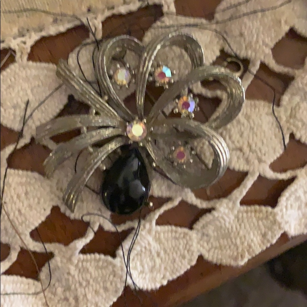 Vintage 1940s Pin